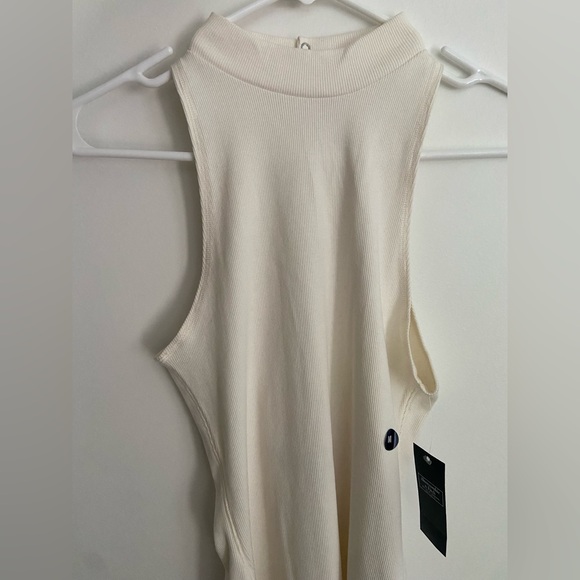 Abercrombie And Fitch Cream Bodysuit Size Medium - Picture 2 of 6
